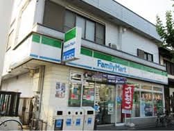 マンションから100mのコンビニ